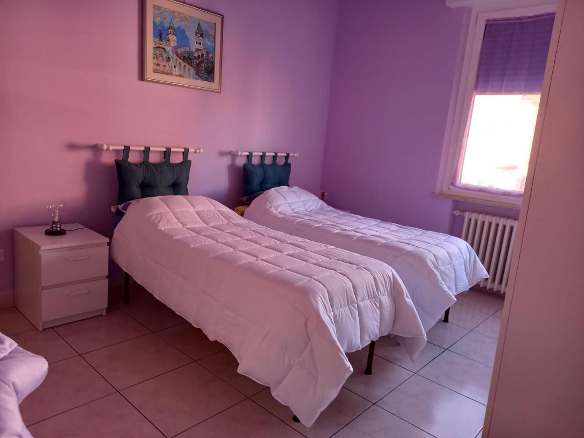 Affittacamere Appartamento Colorato Ferrara Eksteriør billede