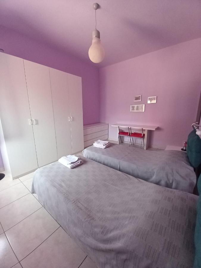 Affittacamere Appartamento Colorato Ferrara Eksteriør billede