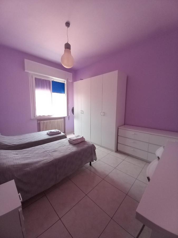 Affittacamere Appartamento Colorato Ferrara Eksteriør billede